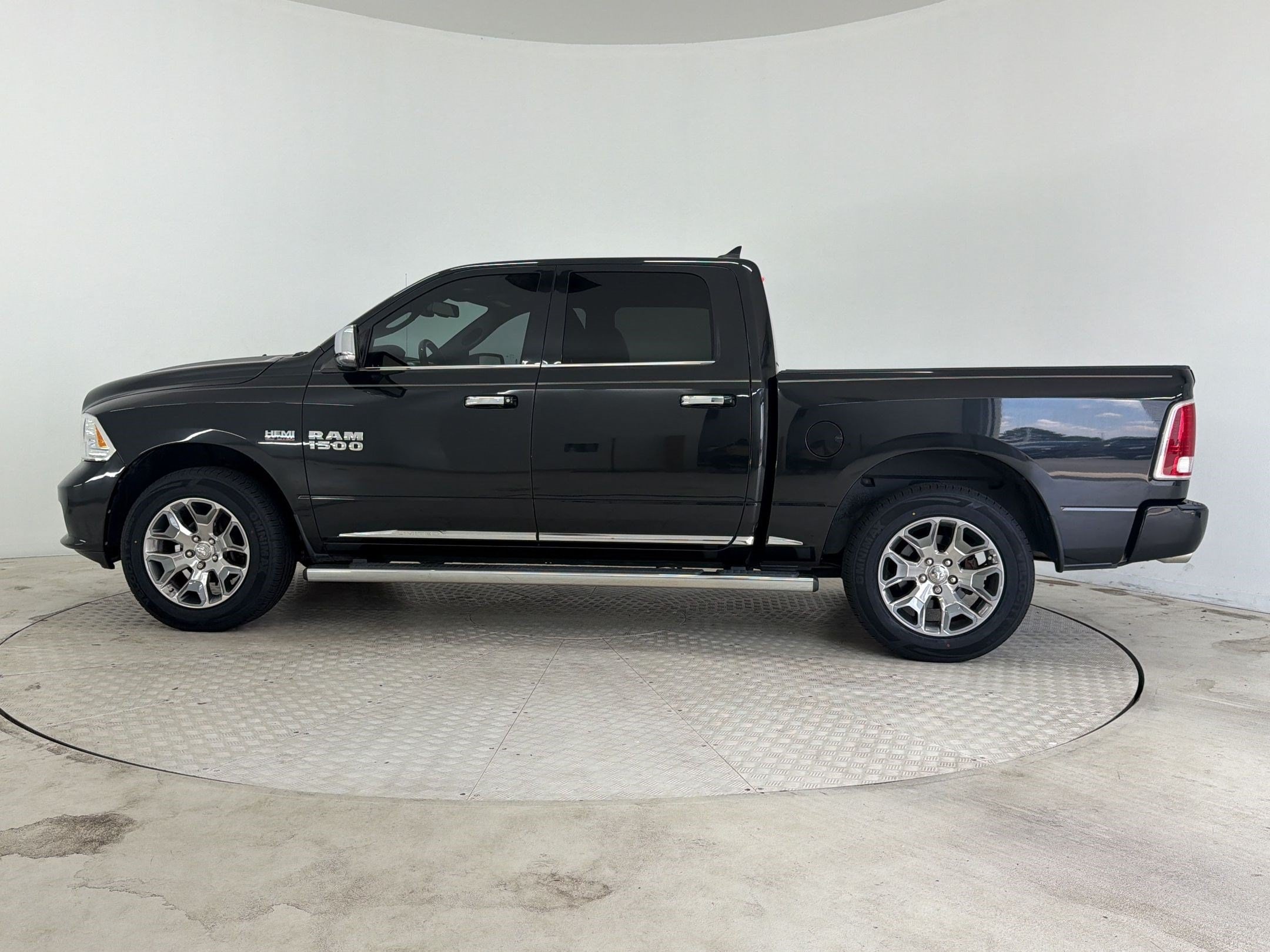 ram ram 1500 pickup 2017 1C6RR6PT0HS520402 image ram ram 1500 pickup 2017 1C6RR6PT0HS520402 image